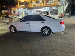 تۆیۆتا کامری